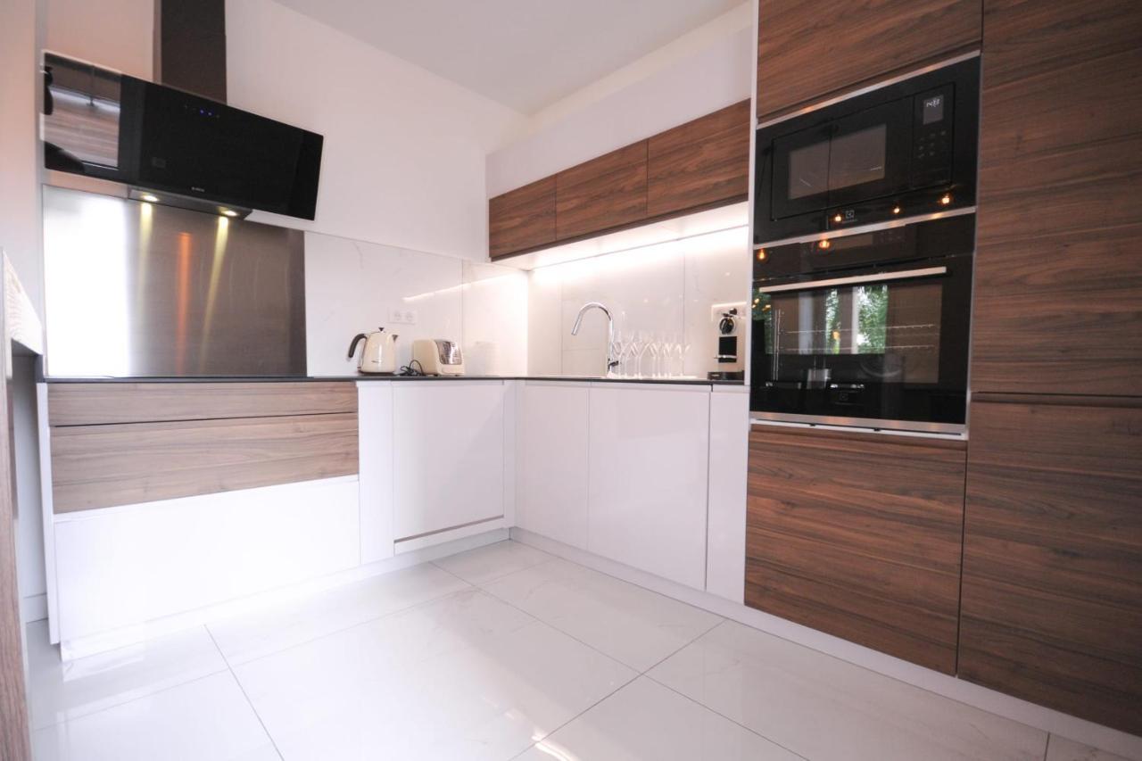 Le Matignon - Design Apartment Facing Lake Annecy Bagian luar foto